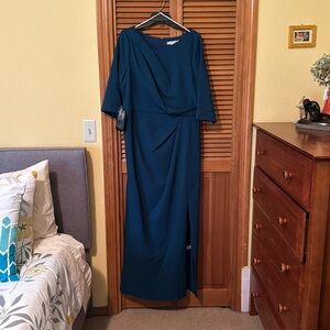 Kay Unger Gown